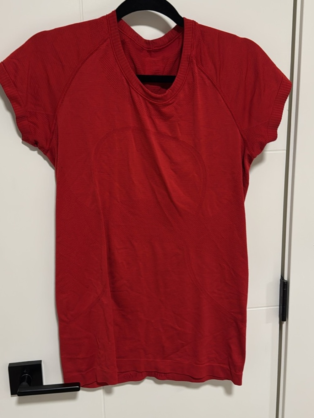 Lululemon athletic top